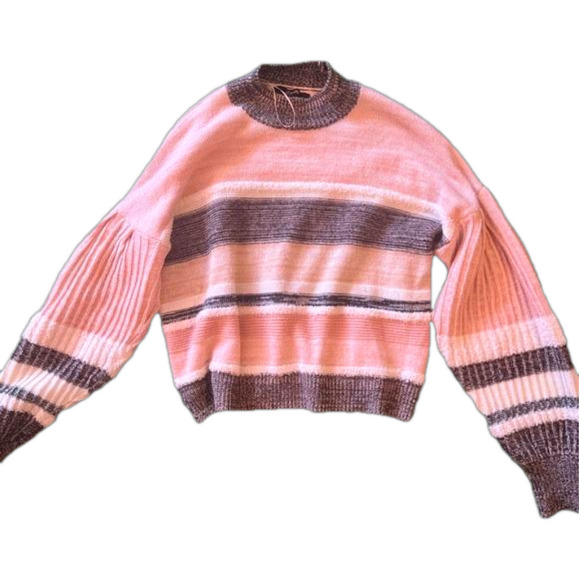LEIGHTON sweater 💕 - Picture 1 of 5